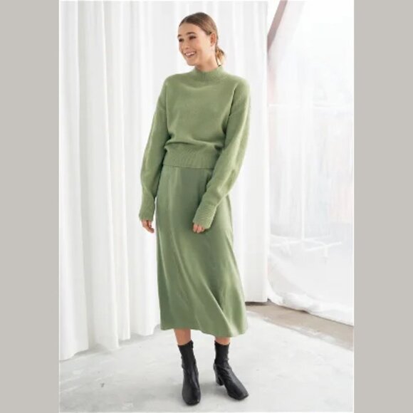 Other Stories Flowy Satin A-Line Midi Skirt Green pistachio Size 2 - Picture 2 of 10